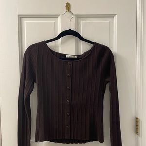 Neiwai Medium Ribbed Button Down Sweater